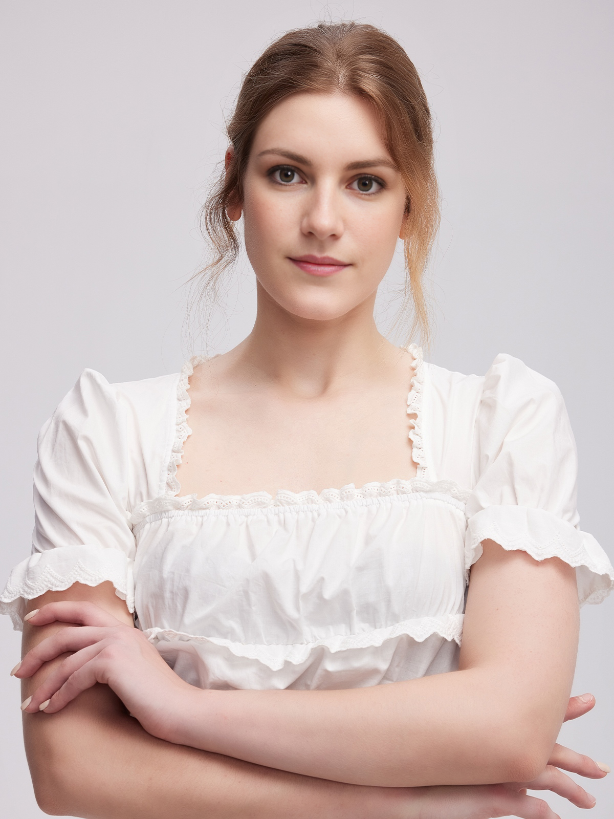Elegante Langarm Dirndlbluse in Weiß