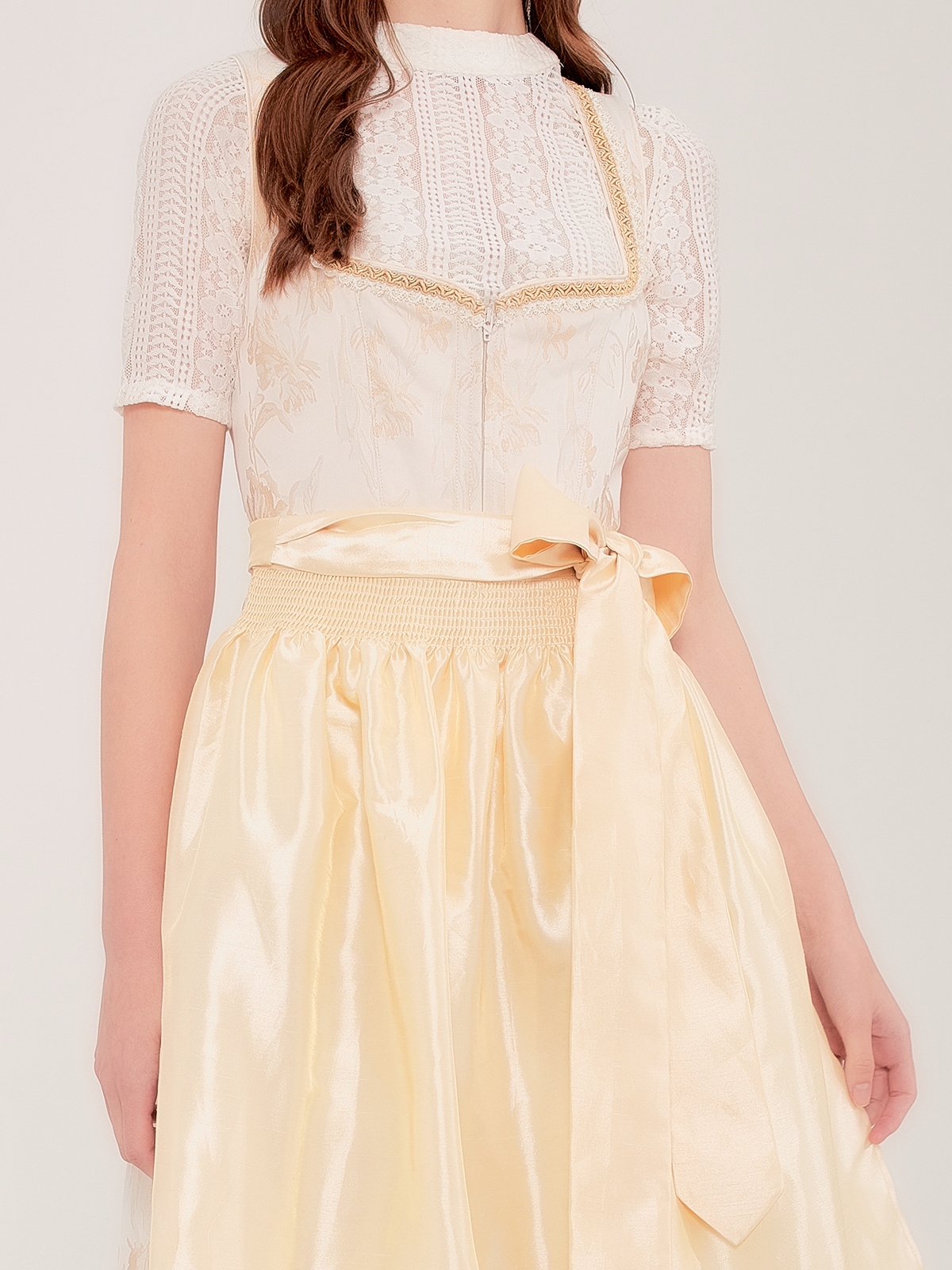 Modernes Wildleder Dirndl in Gelb