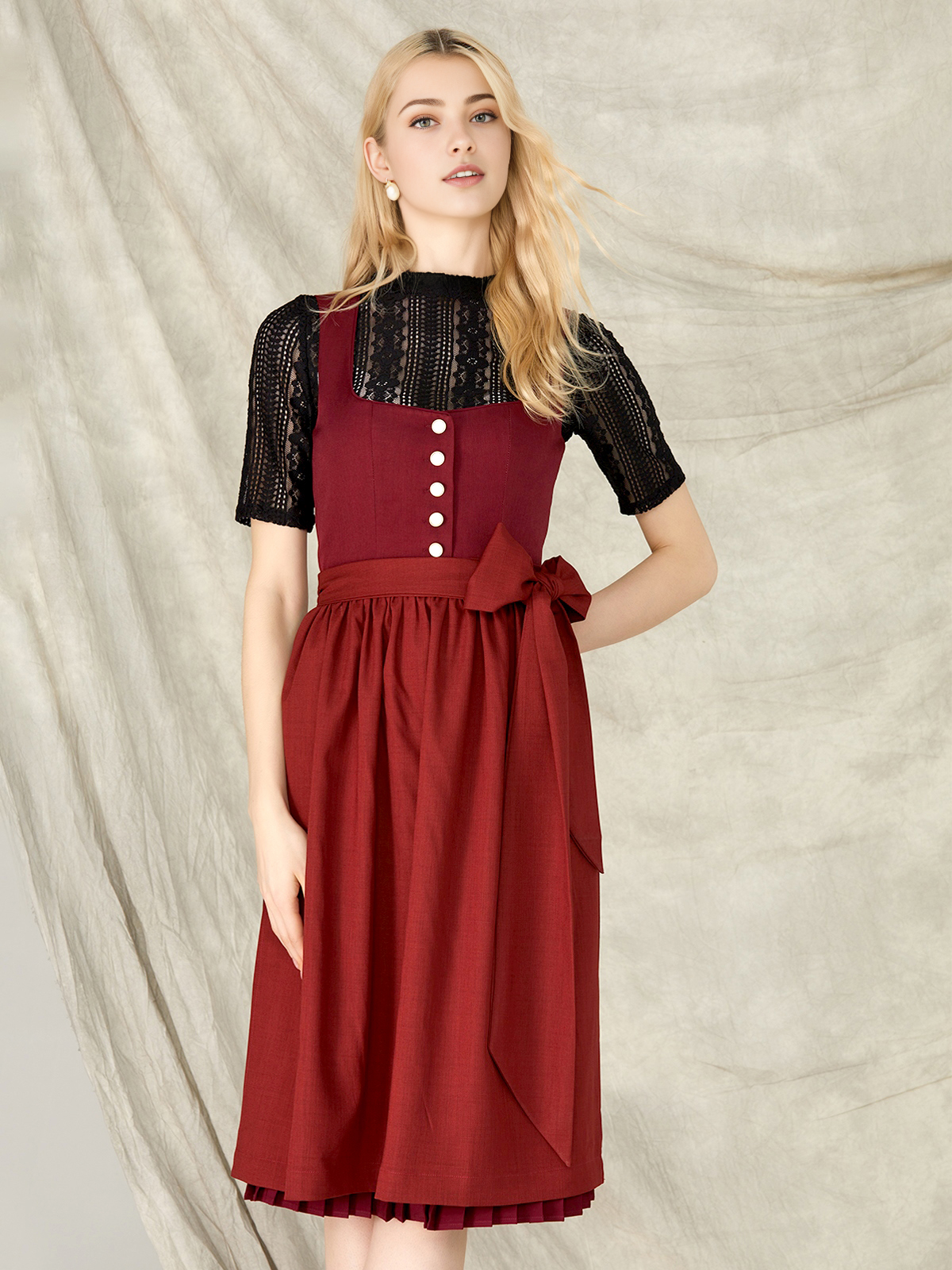 Dirndl in Rot – ein klassischer Hingucker