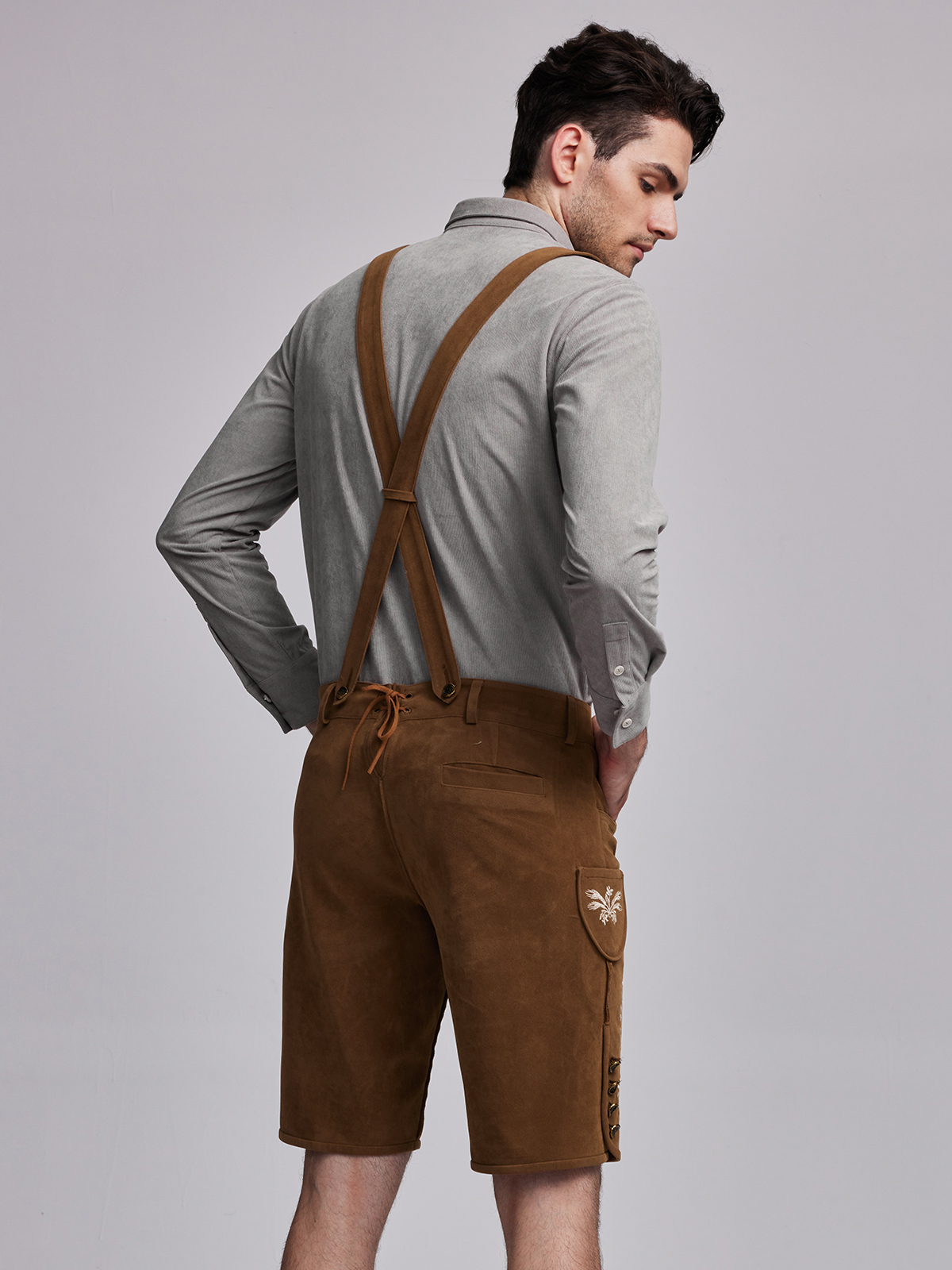 Grau Dirndl mit Lederhose