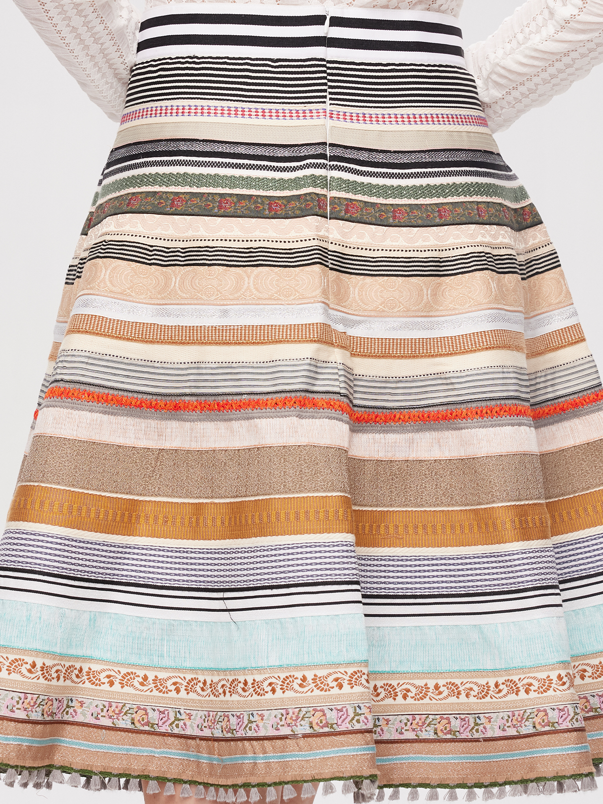 Dirndl in blau-rosa Kombination