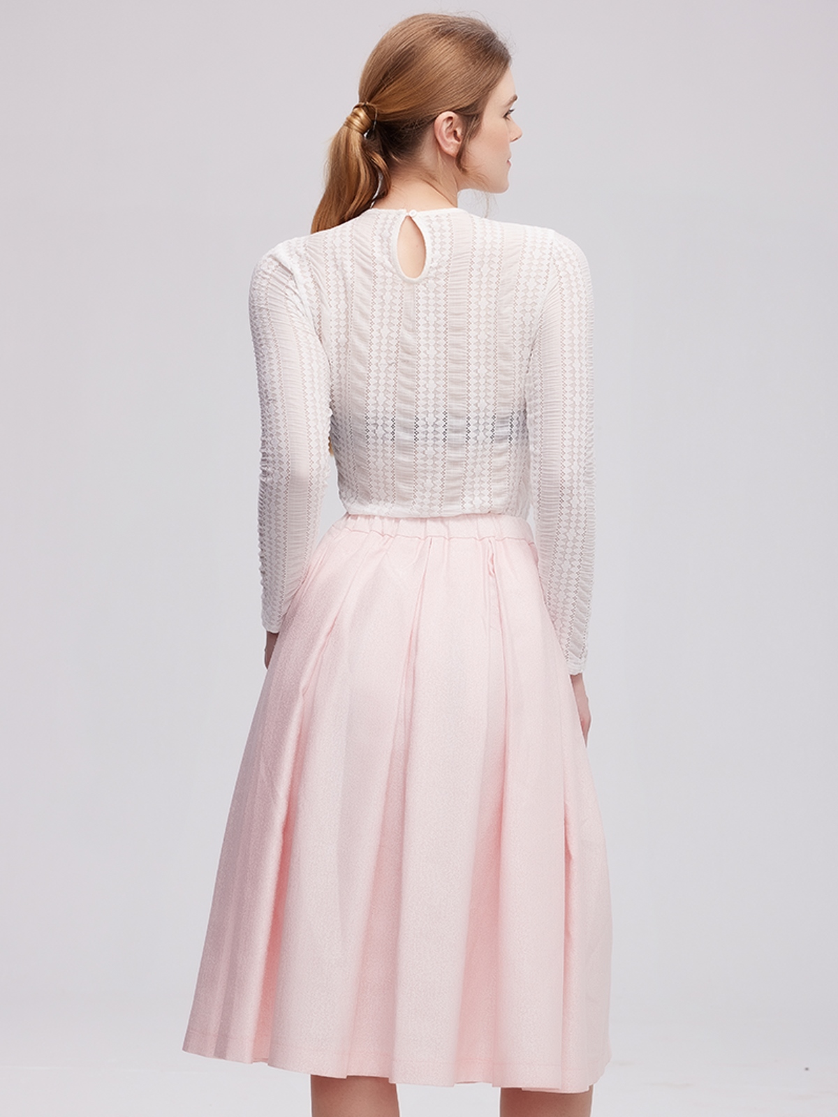 Traditionelles Dirndl mit modernem Design