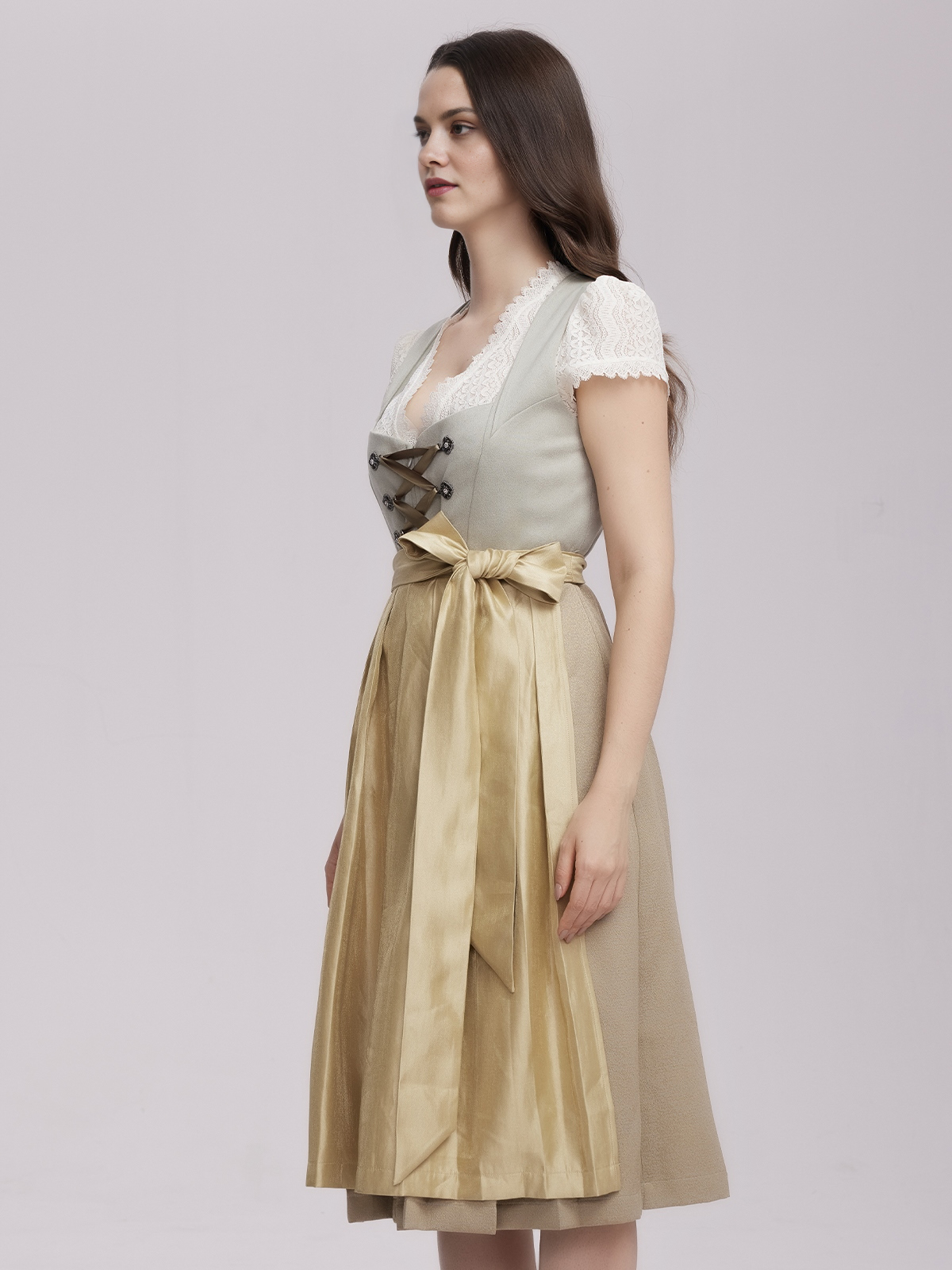 Dirndl in blau-grün
