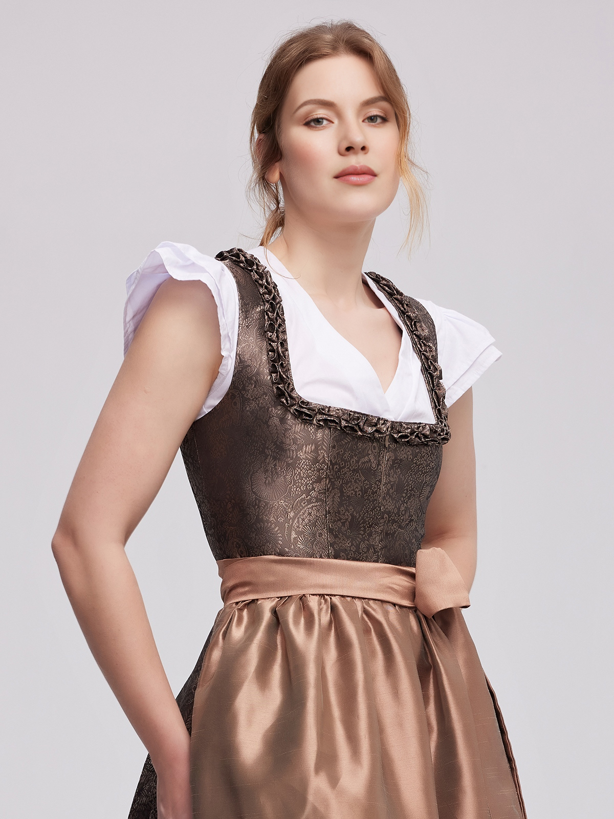 Dirndl Lila in eleganter Ausführung