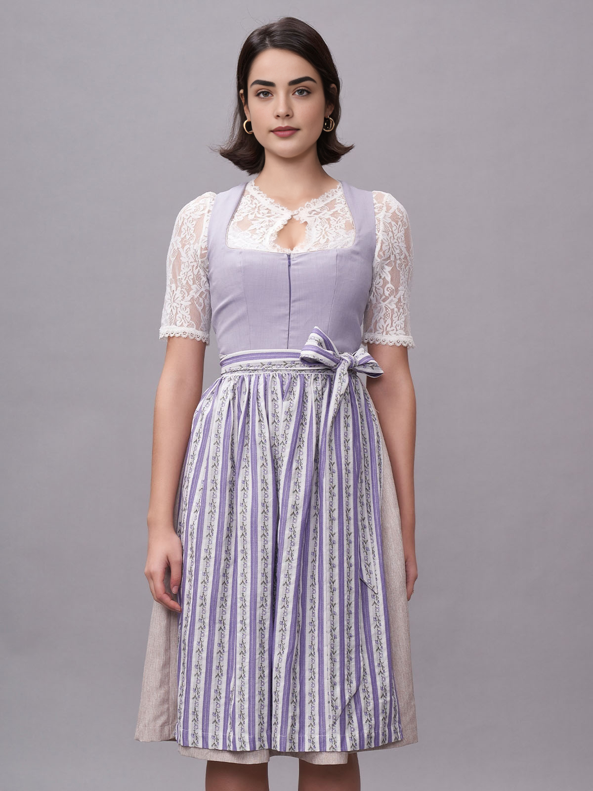 Dirndl in Lila – ein Blickfang für jeden Anlass