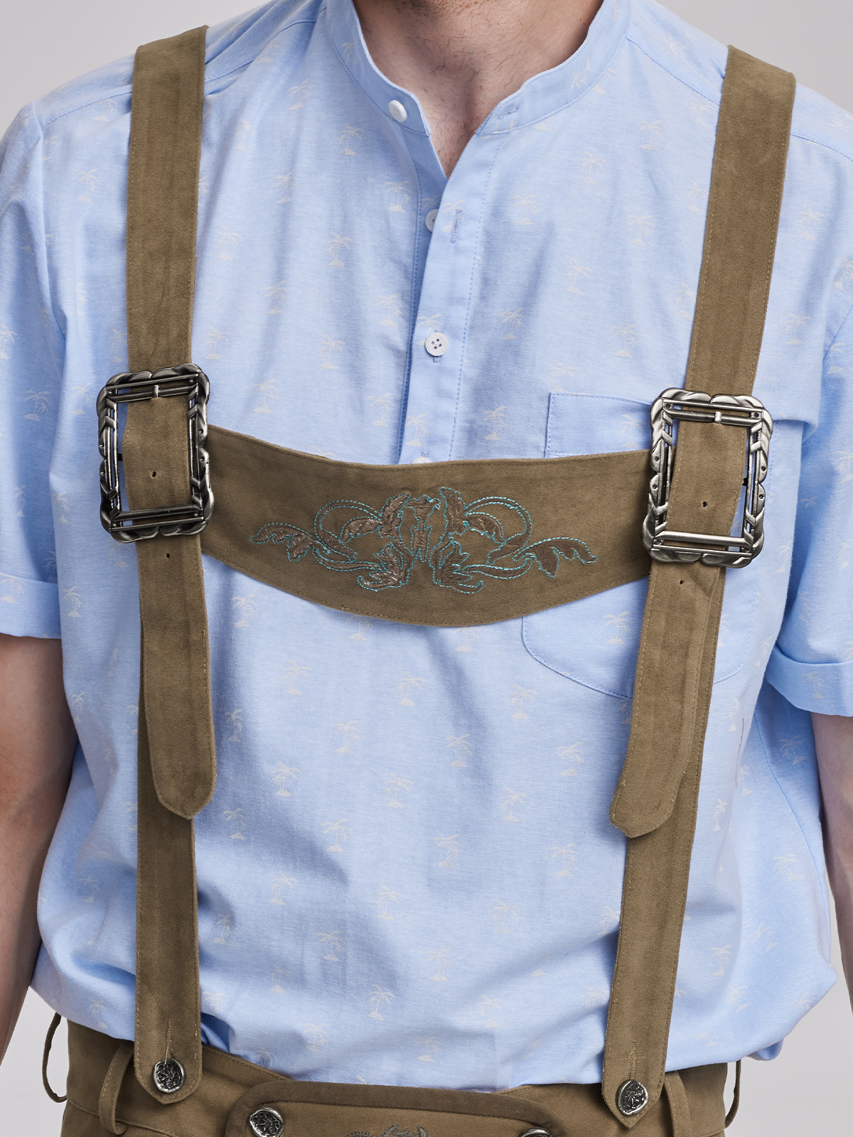 Dirndl in verschiedenen Längen