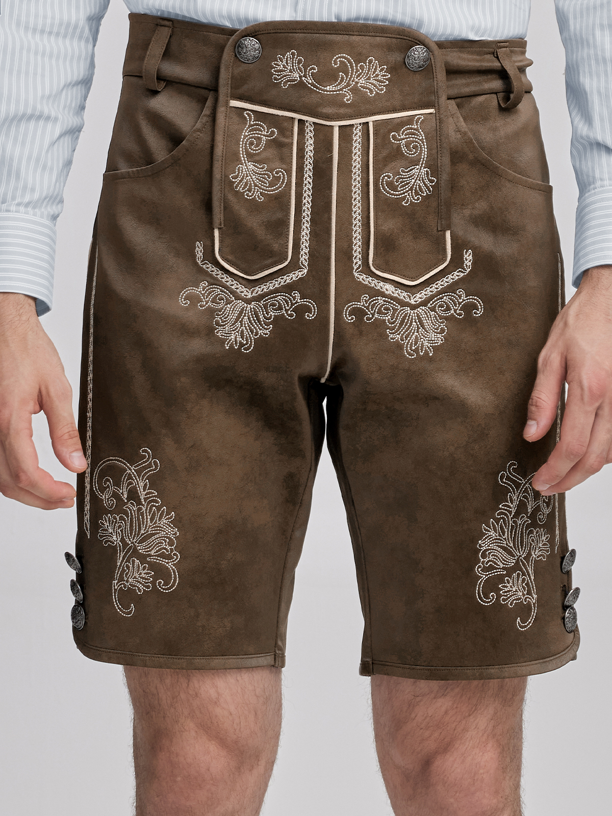 Ehreer Dirndl in Braun